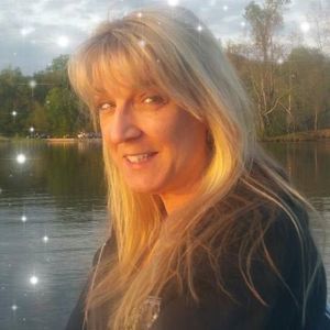 Meet your Posher, Denise